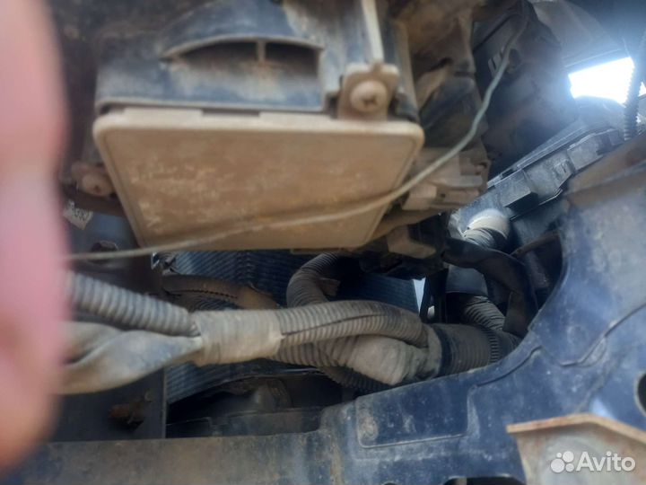 Фара левая mitsubishi outlander XL