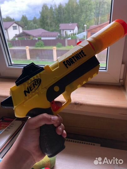 Бластер nerf