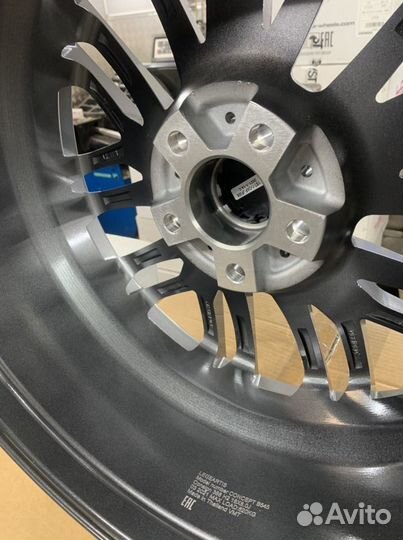 Диски R18 BMW G30 одноширокие