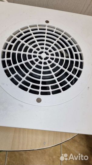 Маникюрная вытяжка встраиваемая