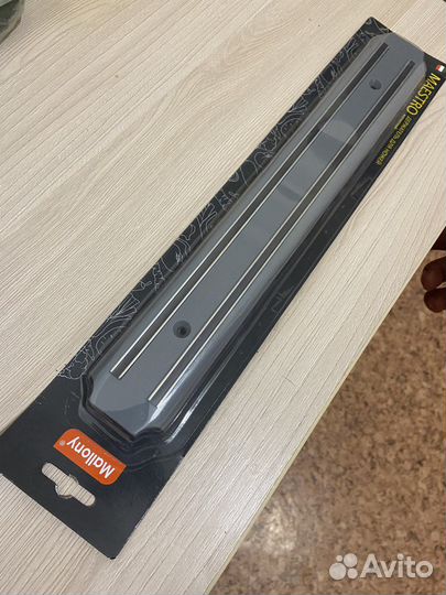 Магнитный держатель для ножей