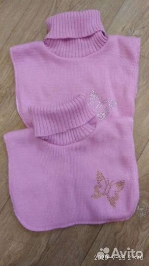 Комплект шапка, манишка, варежки