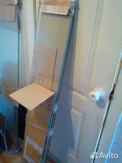 Полка стеклянная 25*150*4