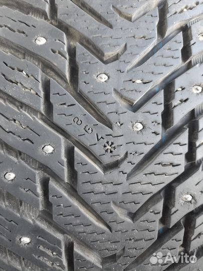 Nokian Tyres Hakkapeliitta 8 SUV 235/60 R18