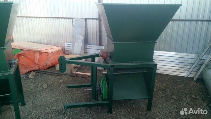 Сенорезка измельчитель кормов измельчитель сена