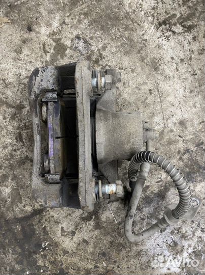 Суппорт передний левый. правый Hyundai Creta 1.6