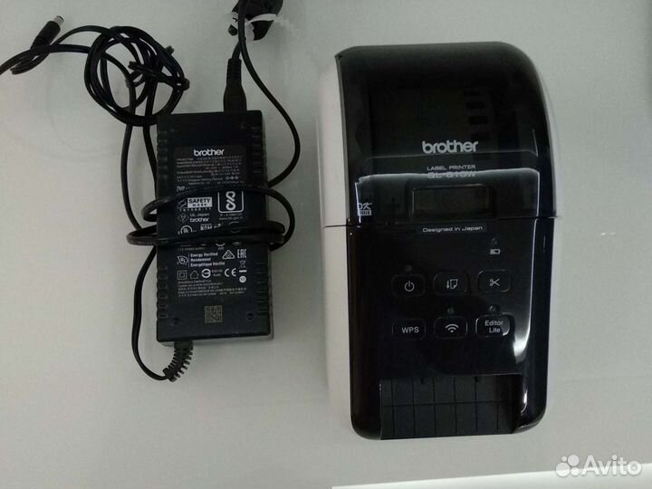 Принтер для печати наклеек Brother QL-810w