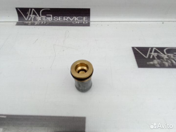 Обратный клапан VW VAG 06H103175B
