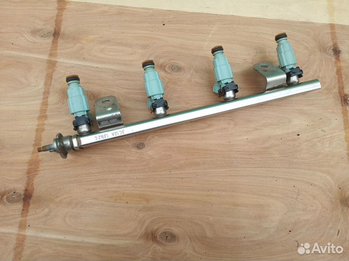 Топливная рампа форсунка рио 3,солярис 1.4 G4FA