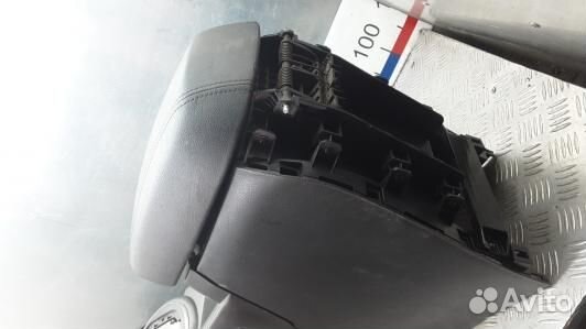 Подлокотник центральный KIA sportage 3 (HNT15IX01)