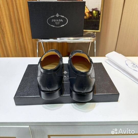 Лоферы мужские Prada