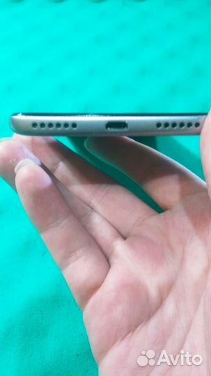 Телефон Xiaomi Redmi Note 5A