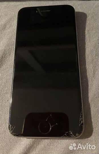 Телефон iPhone 6