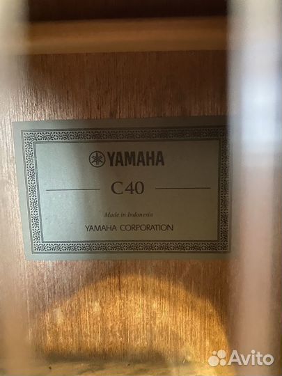 Классическая гитара yamaha c40