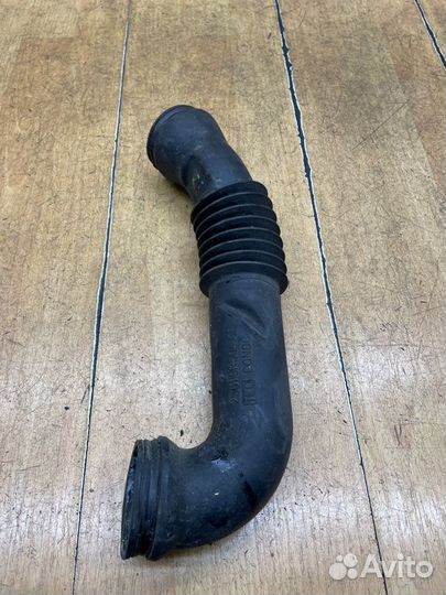 Патрубок воздушного фильтра Ford Fusion fxja 2005