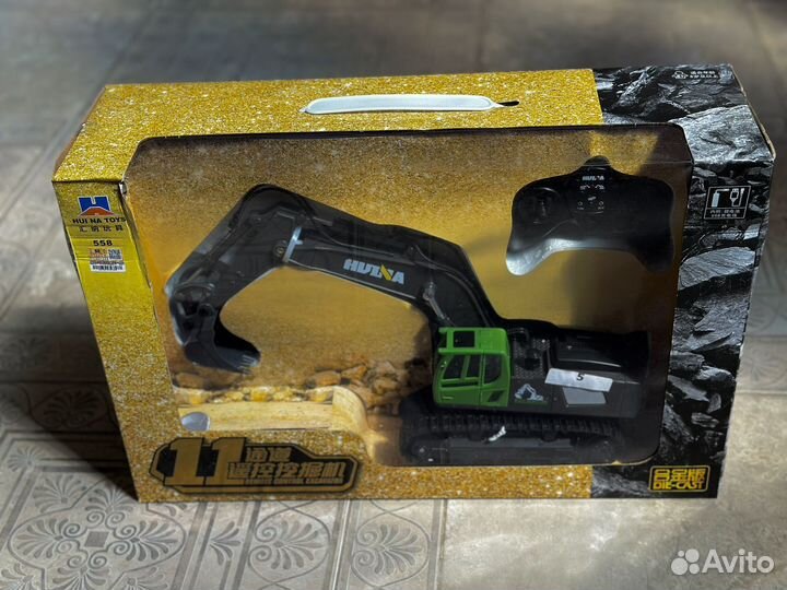 Экскаватор игрушка