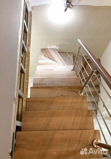 Перила деревянные для лестниц