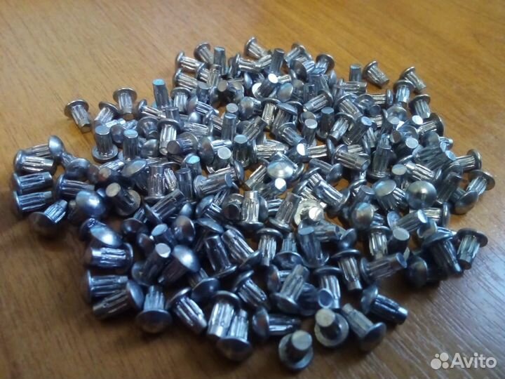 Заклепки забивные моторные 3х6 мм