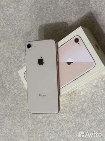 iPhone 8, 64 ГБ