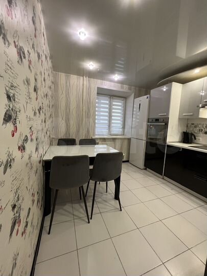 2-к. квартира, 59,3 м², 6/10 эт.