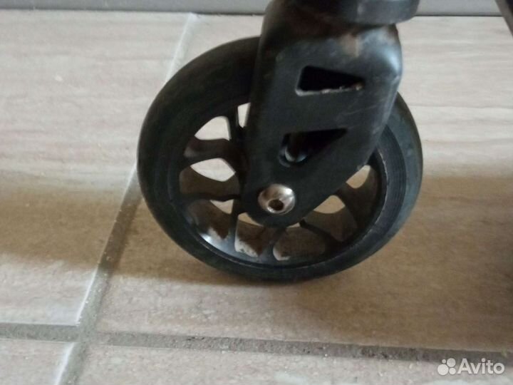 Трюковой самокат tech team duker 101