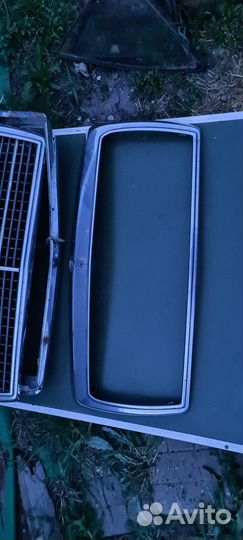 Решётка радиатора mercedes w124