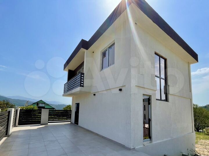 Коттедж 187 м² на участке 4,5 сот.