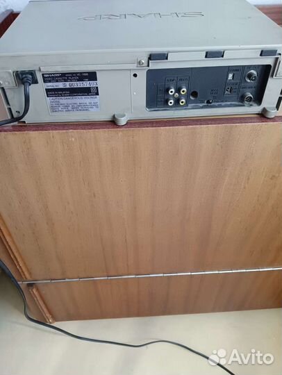 Видеомагнитофон sharp