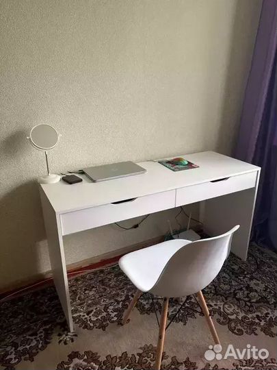 Письменный стол