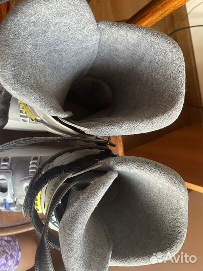 Продаю женские лыжные ботинки