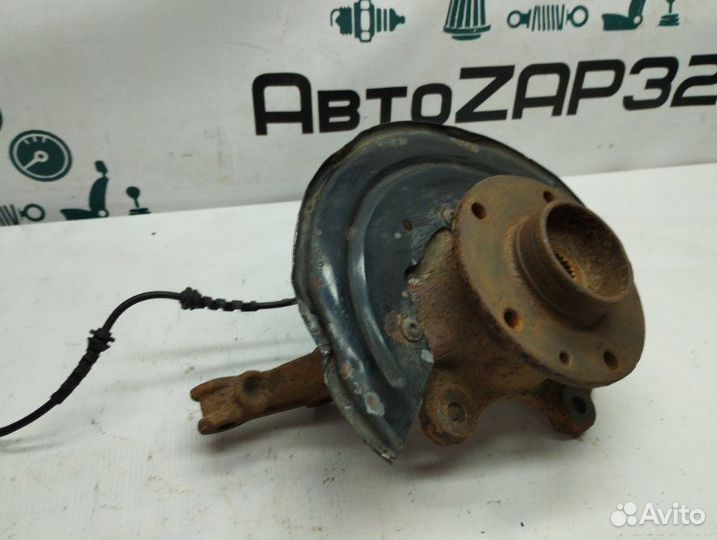 Кулак поворотный передний левый Renault Duster