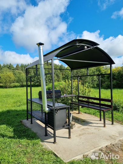 Мангал с крышей