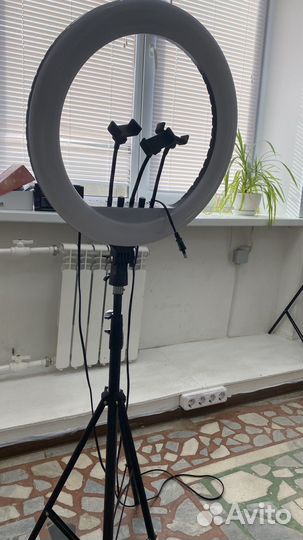 Кольцевая лампа