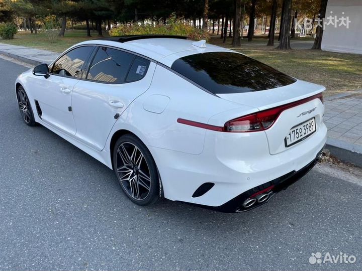 Kia Stinger 2.5 AT, 2022, 15 000 км