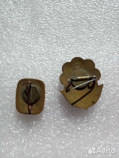 Тяжелые значки СССР