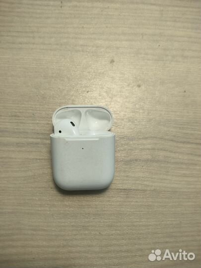 Наушник apple airpods 2 (левый, с кейсом)