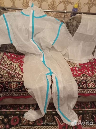 Защитный костюм