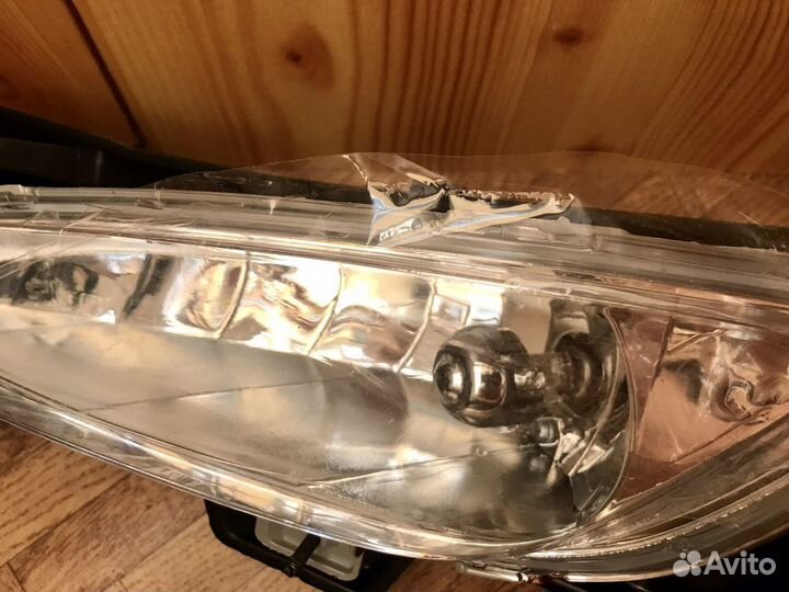 Левая противотуманная фара KIA