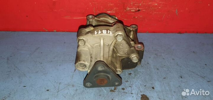 Помпа Mitsubishi Lancer X 4B11