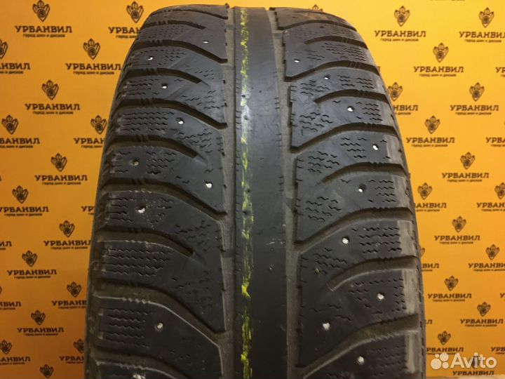 Bridgestone Ice Cruiser 7000 215/60 R16 95T