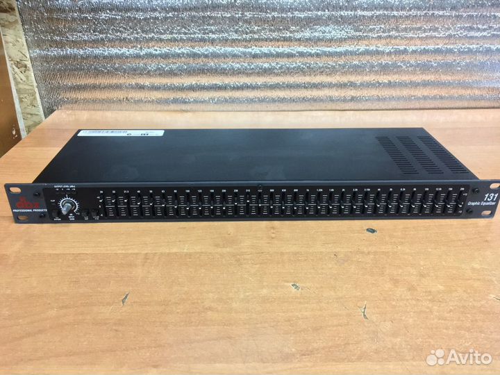 Эквалайзер dbx 131