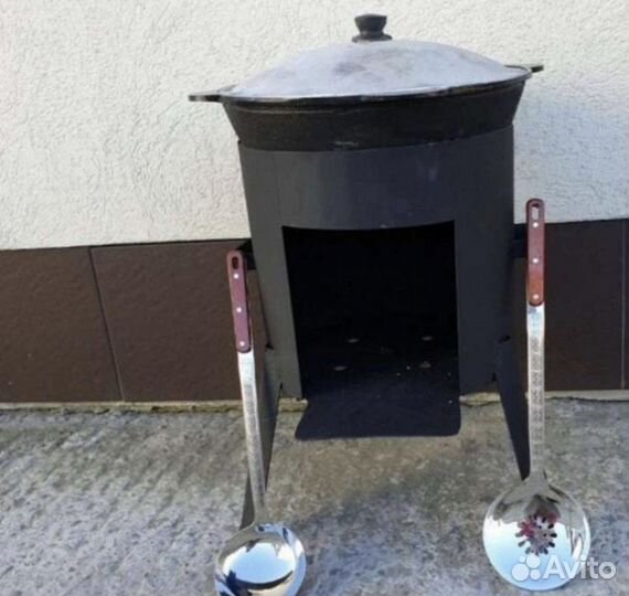 Кaзан чyгунный 12лит с печкой