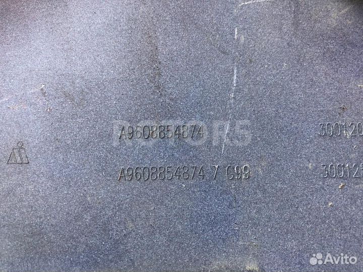 Накладка бампера правая Mercedes-Benz Actros