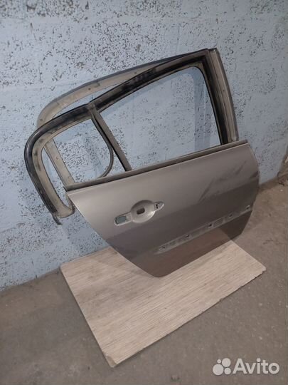 Дверь задняя правая Renault Megane 2