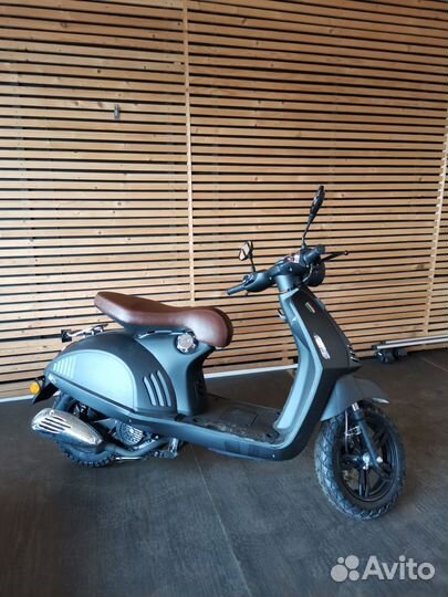 Скутер city PG