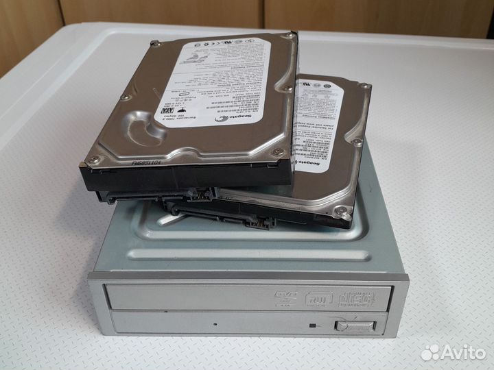 Dvd привод и два жёстких диска