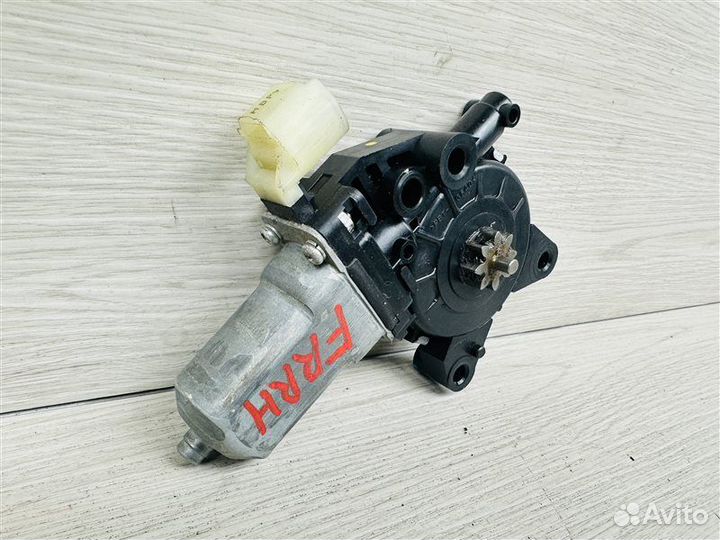 Моторчик стеклоподъемника передний правый Kia Soul