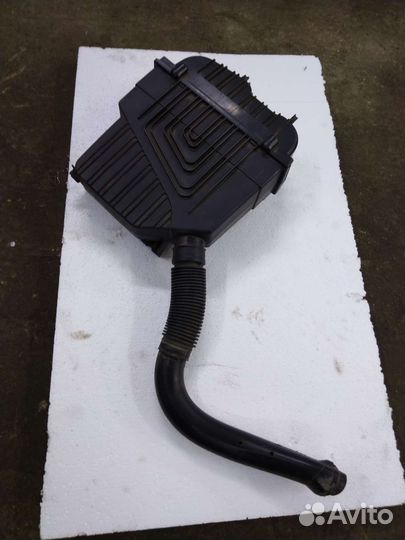 Корпус воздушного фильтра Renault Logan Sandero