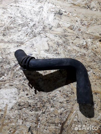 Патрубок системы охлаждения Mercedes Sprinter W906