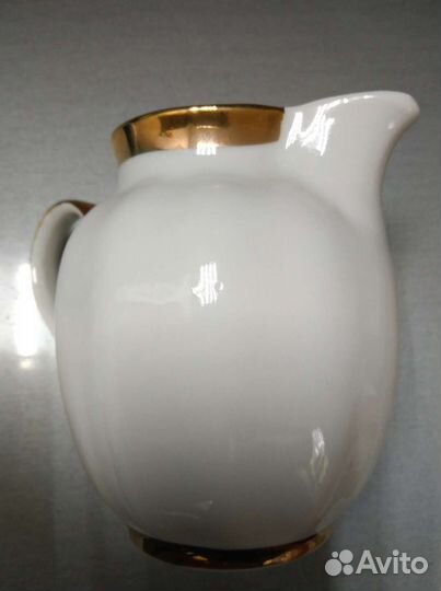 Кувшин молочник Дулевский фарфоровый завод 1990г